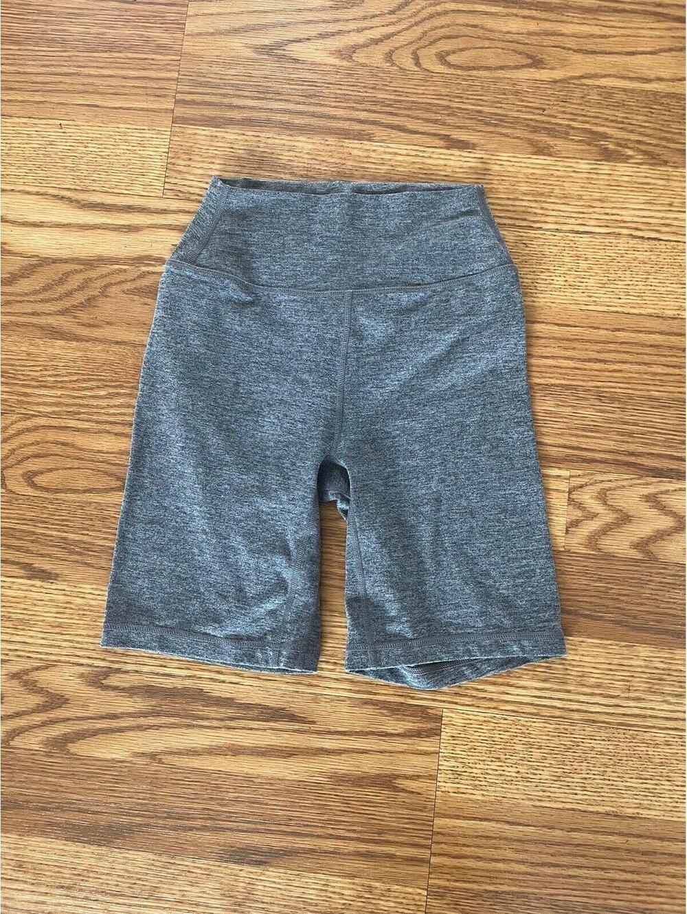 Women’s STORI shorts Size 2
